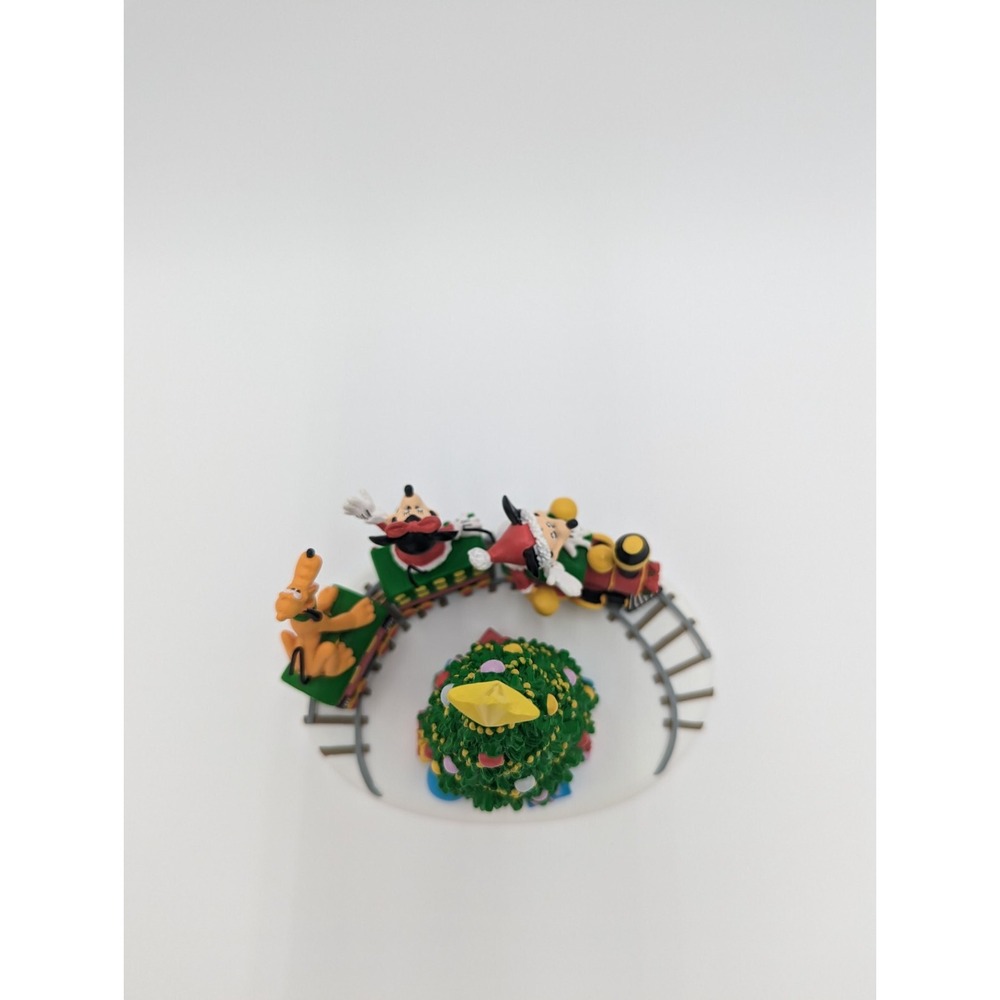 Department‎ 56 Disney Village Miniature Display Piece Mickey's Holiday Express - Picture 6 of 12